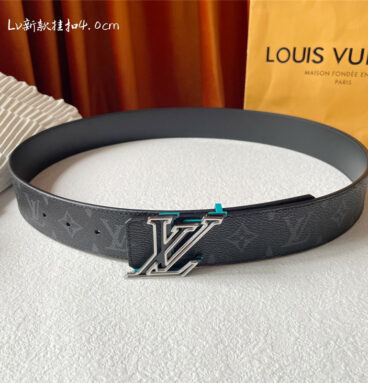 louis vuitton LV classic print with black plain bottom belt