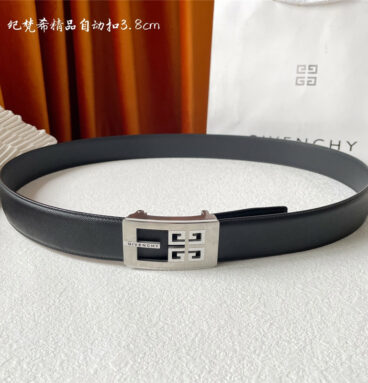 Givenchy belt in palm-print calfskin