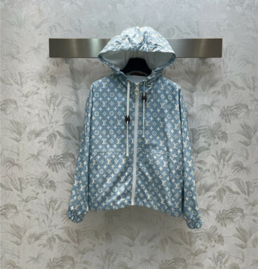 louis vuitton LV clear sky blue presbyopic hooded jacket