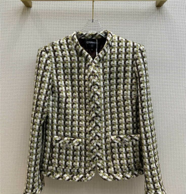 Chanel V-neck tweed cropped jacket