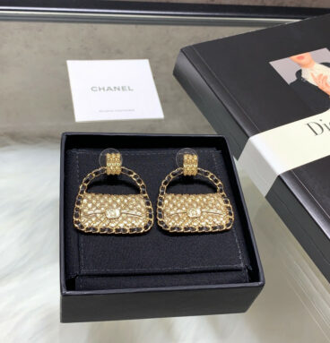 Chanel diamond bag earrings