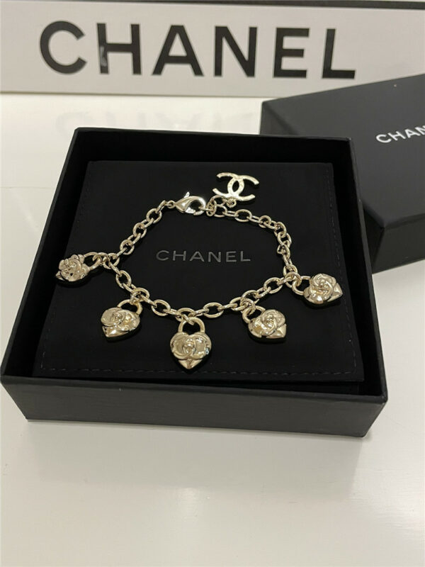 chanel metal heart bracelet