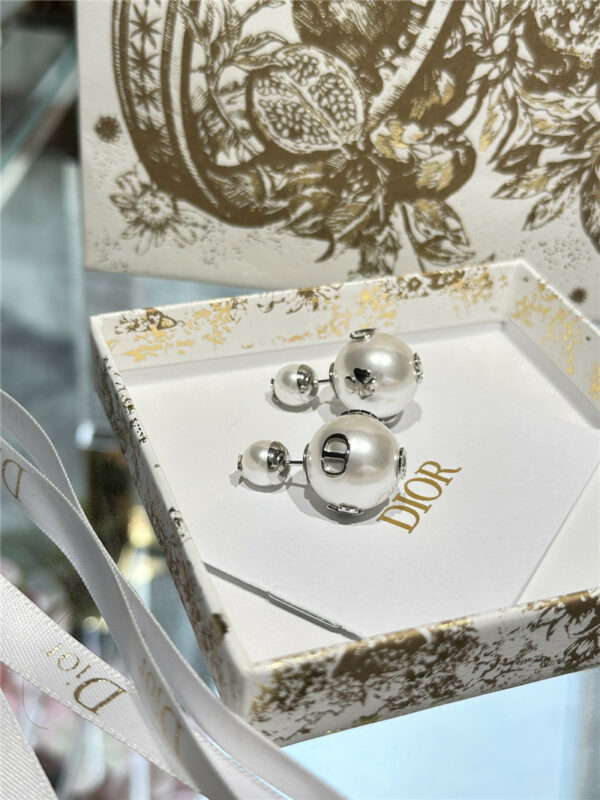 dior multi-accessories black pearl earrings