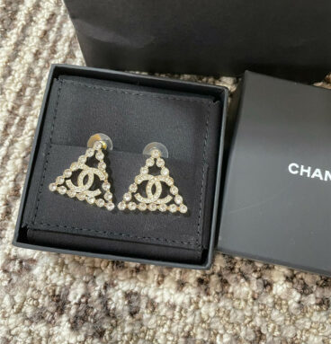 Chanel triangle double C earrings