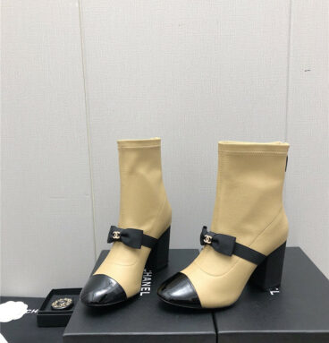 Chanel explosion bow snow white short boots