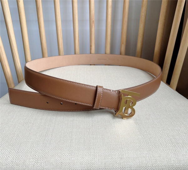 Burberry new leather belt