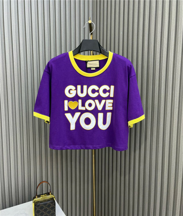 gucci letter print loose cropped T-shirt