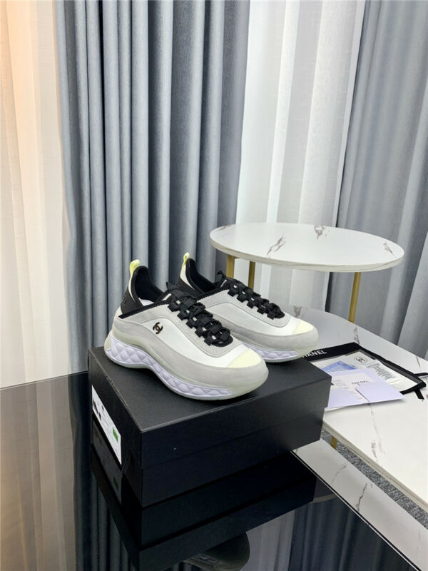 Chanel new color matching casual sneakers