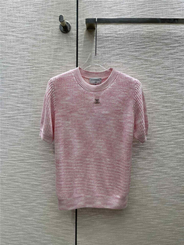 Chanel custom metal button short-sleeved knitted top