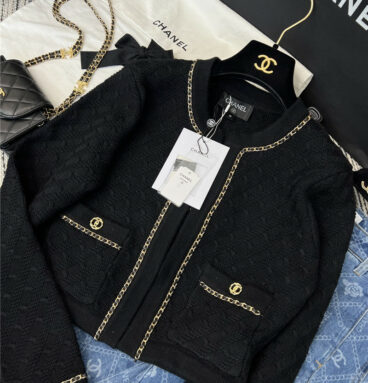 Chanel round neck metal chain knitted jacket