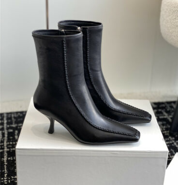 𝐭𝐡𝐞 𝐫𝐨𝐰 New square toe stiletto boots