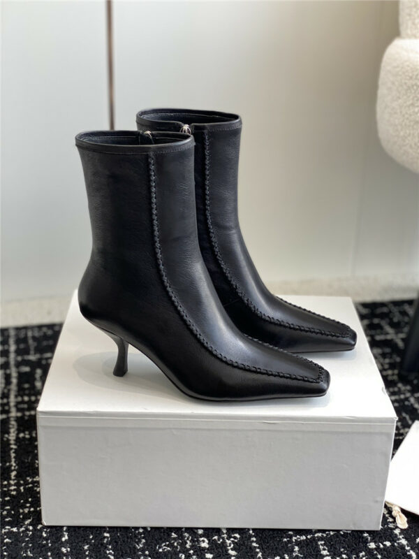 𝐭𝐡𝐞 𝐫𝐨𝐰 New square toe stiletto boots
