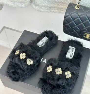 Chanel new Mier pure wool double C four-leaf clover fur slippers