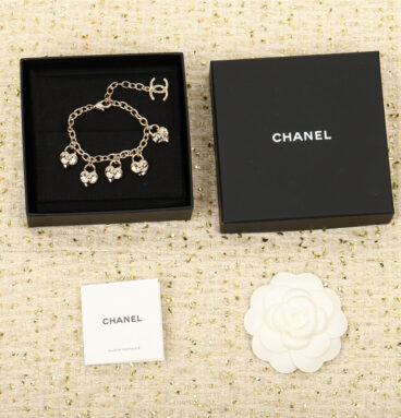 Chanel multiple love double c necklace