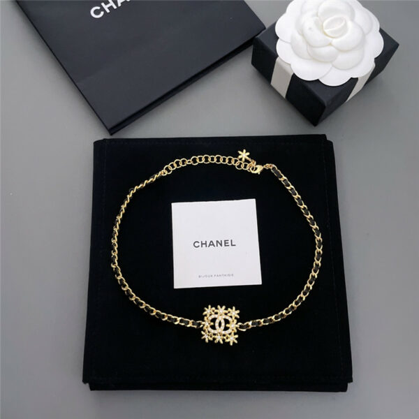 Chanel square small gold flower wear leather collar