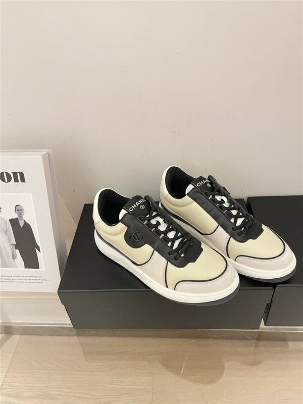 Chanel early autumn panda color matching sneakers