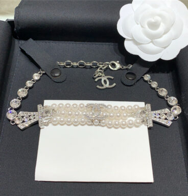 Chanel full diamond pearl choker necklace
