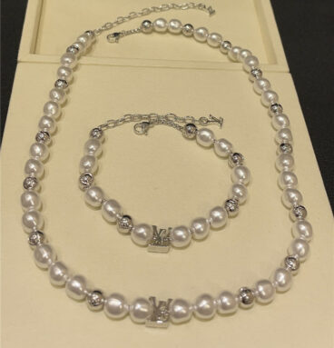 louis vuitton LV latest pearl necklace