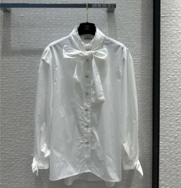 Chanel court wind streamer pleated collar shirt