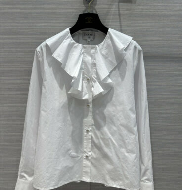 Chanel new court style lace collar shirt