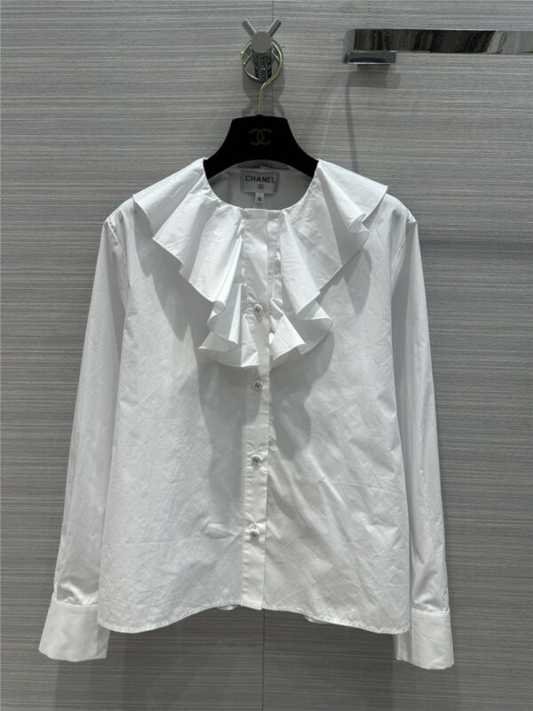 Chanel new court style lace collar shirt