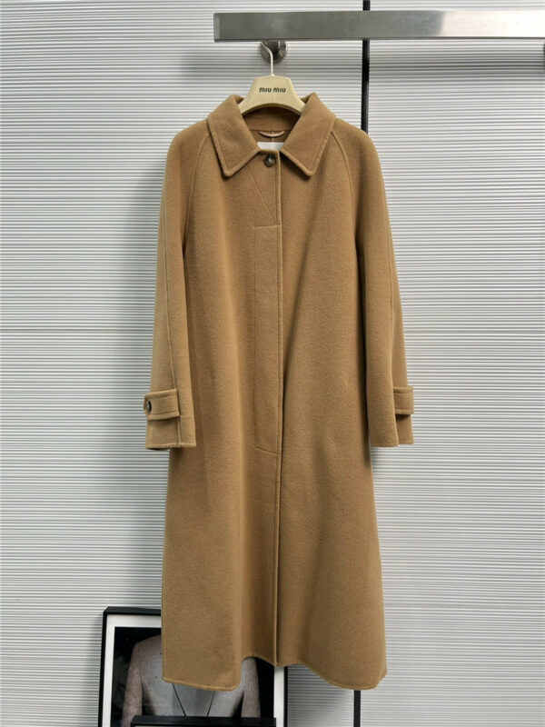 miumiu logo embroidered reversible cashmere coat
