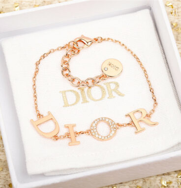 dior new letter bracelet