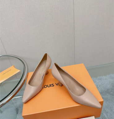 louis vuitton LV early spring new high-heeled shoes