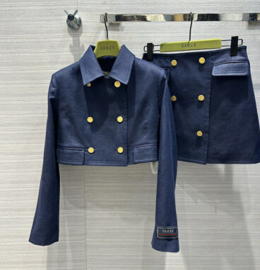 gucci lapel short jacket + metal buckle mid-low waist skirt suit