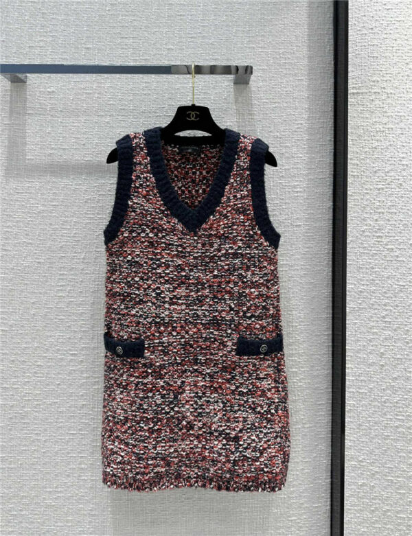 chanel red white blue variegated knitted sleeveless skirt