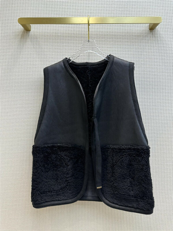 Chloé half-roll reversible fur vest coat