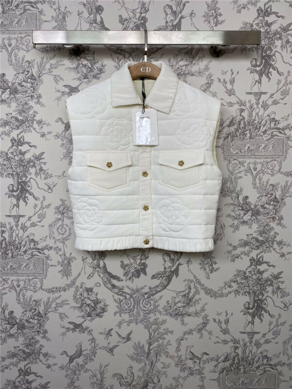 chanel new autumn and winter quilted vest