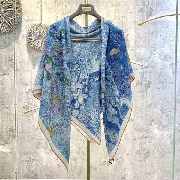 Hermès new "Back to Nature" blue silk scarf
