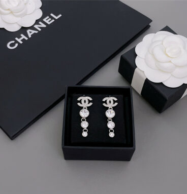 chanel three diamond tassel earrings