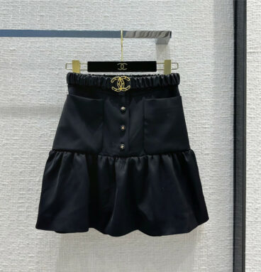 Chanel single-breasted ruffled black fine glitter skirt
