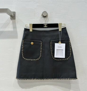 chanel vintage chain double pocket leather skirt
