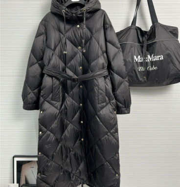 MaxMara diamond quilted hooded waist long goose down jacket