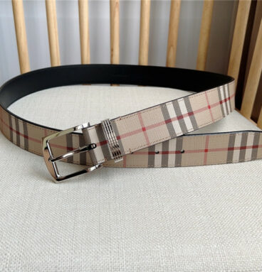 Burberry belt loop engraved with Burberry check