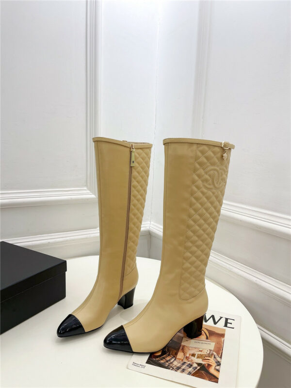 Chanel counter classic electric embroidery thick heel short boots