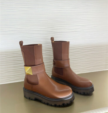 valentino hardware V-buckle boots