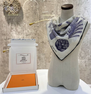 Hermès "Palm Family" 90 cm lightweight square scarf