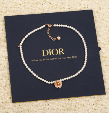 dior cornflower pearl necklace
