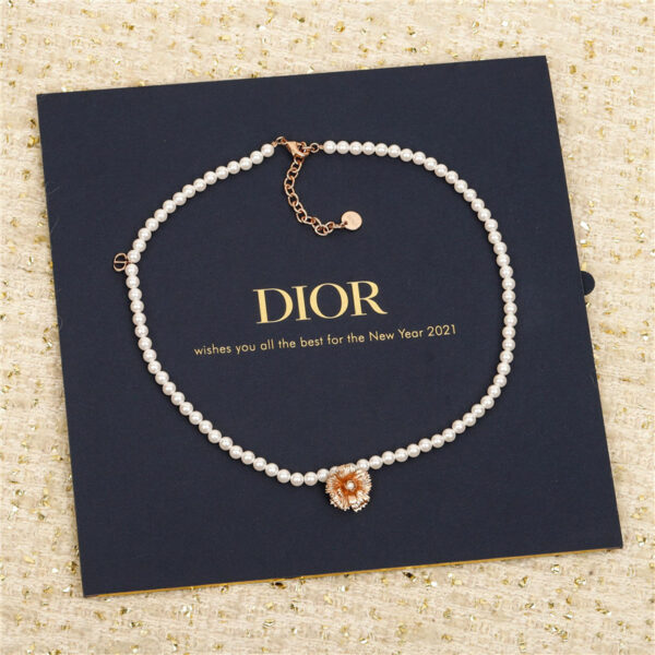 dior cornflower pearl necklace