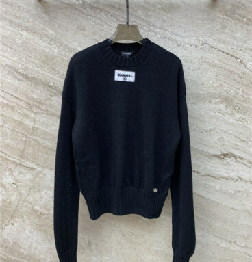 chanel pullover logo sweater