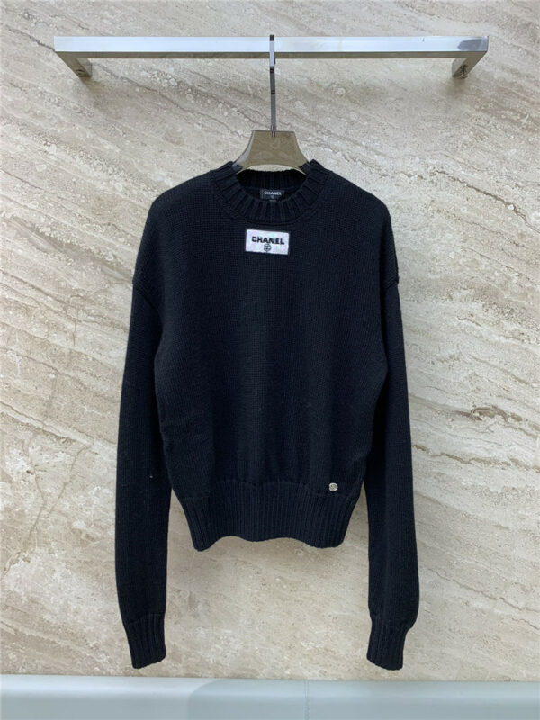 chanel pullover logo sweater