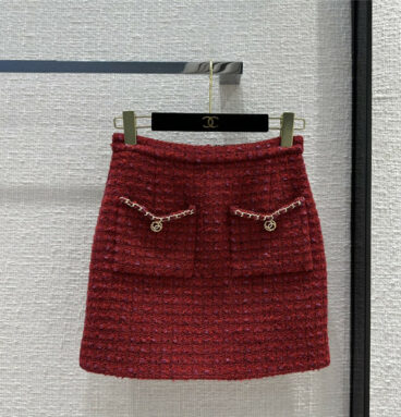 chanel berry red short skirt with gold buttons