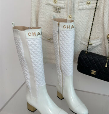chanel letter rhombus down boots