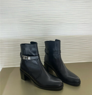 Hermès new classic Kelly buckle short boots