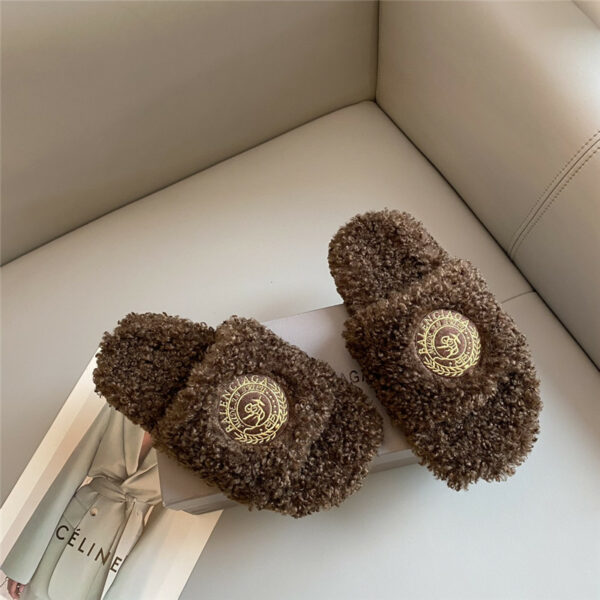 Balenciaga autumn and winter new embroidered fur slippers