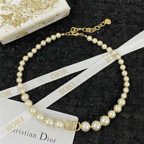 dior classic necklace